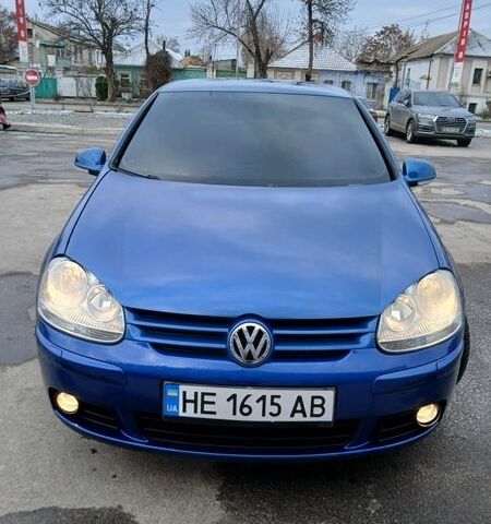 Синий Фольксваген Гольф, объемом двигателя 1.39 л и пробегом 226 тыс. км за 5500 $, фото 1 на Automoto.ua