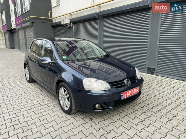 Синий Фольксваген Гольф, объемом двигателя 1.6 л и пробегом 239 тыс. км за 6300 $, фото 1 на Automoto.ua