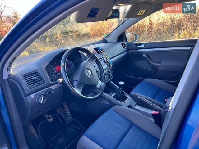 Синий Фольксваген Гольф, объемом двигателя 1.39 л и пробегом 186 тыс. км за 5700 $, фото 1 на Automoto.ua