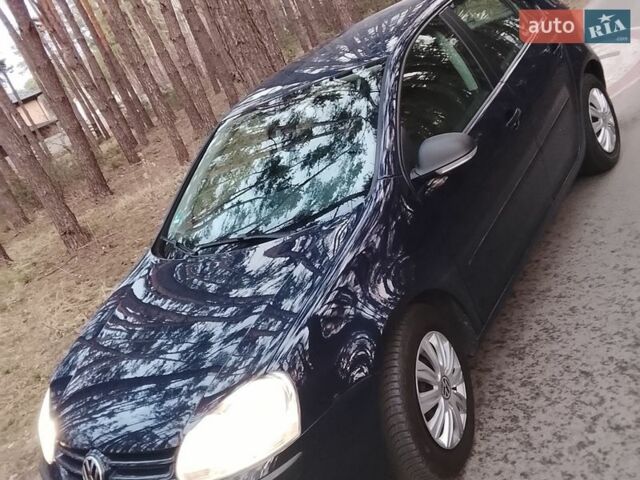 Синий Фольксваген Гольф, объемом двигателя 1.4 л и пробегом 205 тыс. км за 5700 $, фото 1 на Automoto.ua