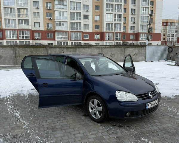 Синий Фольксваген Гольф, объемом двигателя 1.4 л и пробегом 154 тыс. км за 6299 $, фото 1 на Automoto.ua