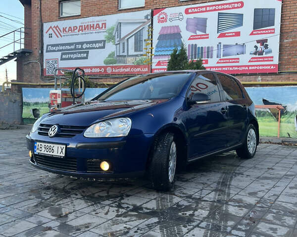 Синий Фольксваген Гольф, объемом двигателя 1.6 л и пробегом 288 тыс. км за 5700 $, фото 1 на Automoto.ua