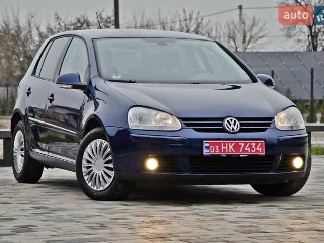 Синий Фольксваген Гольф, объемом двигателя 1.6 л и пробегом 252 тыс. км за 6199 $, фото 1 на Automoto.ua