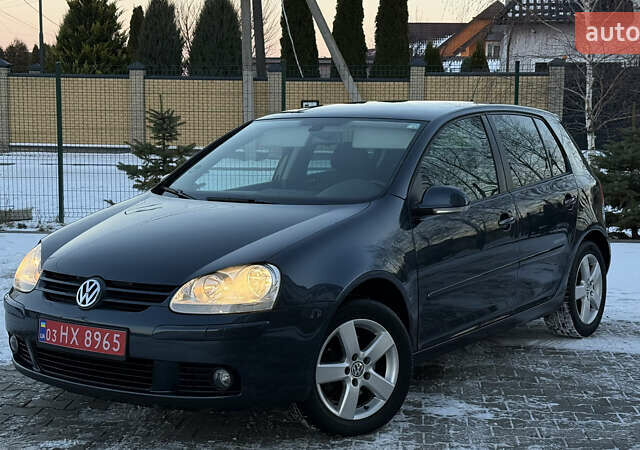 Синий Фольксваген Гольф, объемом двигателя 1.4 л и пробегом 251 тыс. км за 5899 $, фото 1 на Automoto.ua