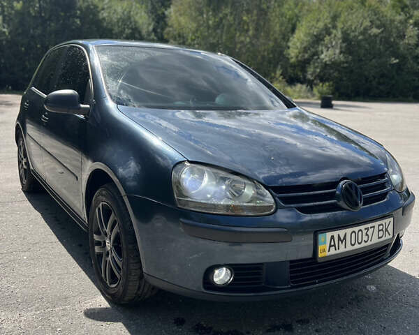 Синий Фольксваген Гольф, объемом двигателя 1.9 л и пробегом 338 тыс. км за 6400 $, фото 1 на Automoto.ua