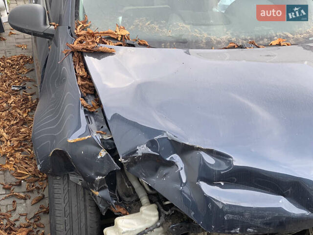 Синий Фольксваген Гольф, объемом двигателя 1.6 л и пробегом 200 тыс. км за 3000 $, фото 1 на Automoto.ua