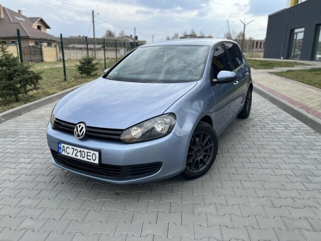 Синий Фольксваген Гольф, объемом двигателя 1.4 л и пробегом 323 тыс. км за 5000 $, фото 1 на Automoto.ua