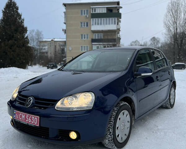 Синий Фольксваген Гольф, объемом двигателя 1.4 л и пробегом 196 тыс. км за 5490 $, фото 1 на Automoto.ua