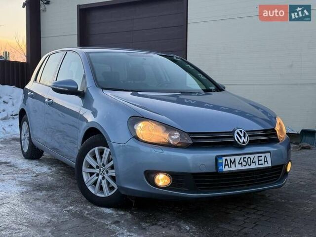 Синий Фольксваген Гольф, объемом двигателя 1.6 л и пробегом 244 тыс. км за 7300 $, фото 1 на Automoto.ua