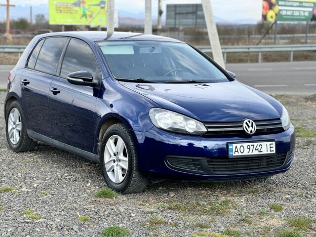 Синий Фольксваген Гольф, объемом двигателя 1.6 л и пробегом 246 тыс. км за 5900 $, фото 1 на Automoto.ua