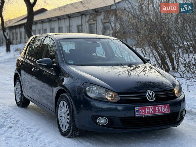 Синий Фольксваген Гольф, объемом двигателя 1.39 л и пробегом 219 тыс. км за 8500 $, фото 1 на Automoto.ua