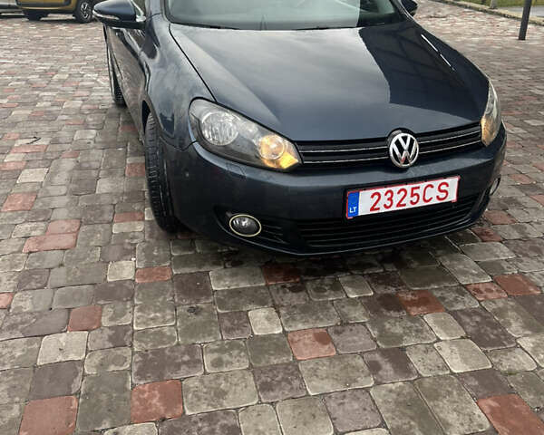 Синий Фольксваген Гольф, объемом двигателя 1.39 л и пробегом 240 тыс. км за 8000 $, фото 1 на Automoto.ua