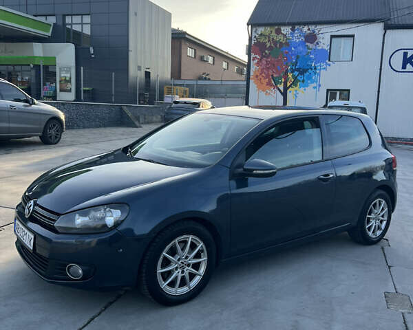 Синий Фольксваген Гольф, объемом двигателя 1.2 л и пробегом 248 тыс. км за 7000 $, фото 1 на Automoto.ua