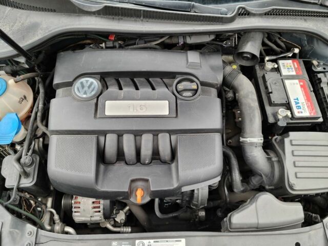 Синий Фольксваген Гольф, объемом двигателя 1.6 л и пробегом 109 тыс. км за 6900 $, фото 1 на Automoto.ua