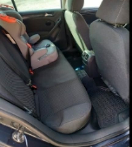 Синий Фольксваген Гольф, объемом двигателя 1.6 л и пробегом 285 тыс. км за 8000 $, фото 1 на Automoto.ua