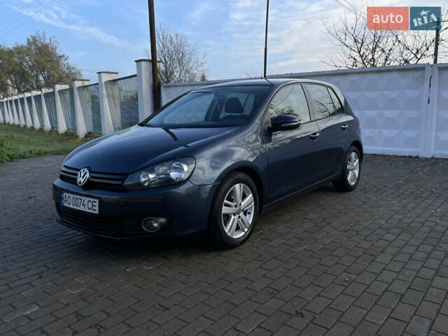 Синий Фольксваген Гольф, объемом двигателя 1.2 л и пробегом 264 тыс. км за 7599 $, фото 1 на Automoto.ua