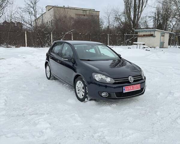 Синий Фольксваген Гольф, объемом двигателя 1.4 л и пробегом 207 тыс. км за 8100 $, фото 1 на Automoto.ua
