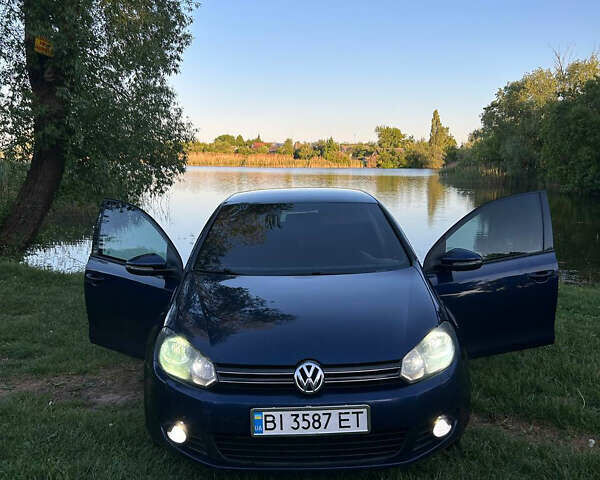 Синий Фольксваген Гольф, объемом двигателя 1.6 л и пробегом 296 тыс. км за 7000 $, фото 1 на Automoto.ua