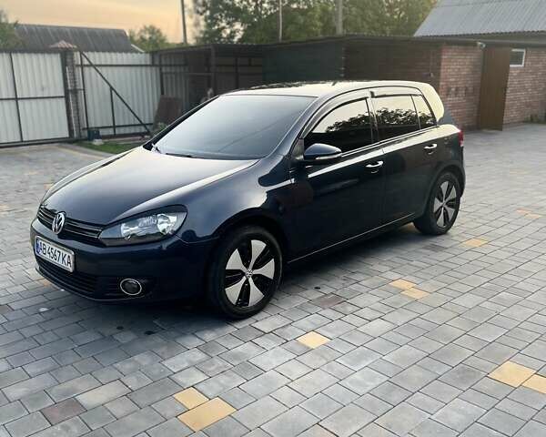 Синий Фольксваген Гольф, объемом двигателя 1.4 л и пробегом 205 тыс. км за 8800 $, фото 1 на Automoto.ua