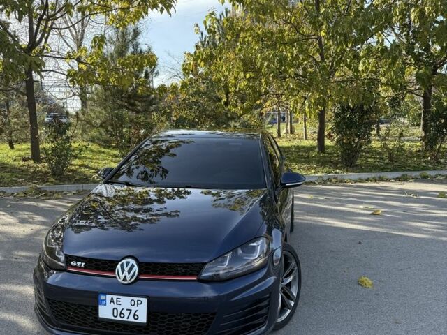 Синий Фольксваген Гольф, объемом двигателя 2 л и пробегом 170 тыс. км за 13900 $, фото 1 на Automoto.ua