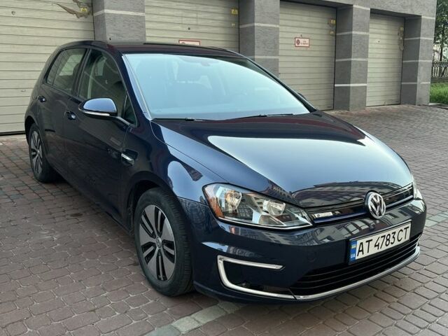 Синий Фольксваген Гольф, объемом двигателя 0 л и пробегом 53 тыс. км за 9699 $, фото 1 на Automoto.ua