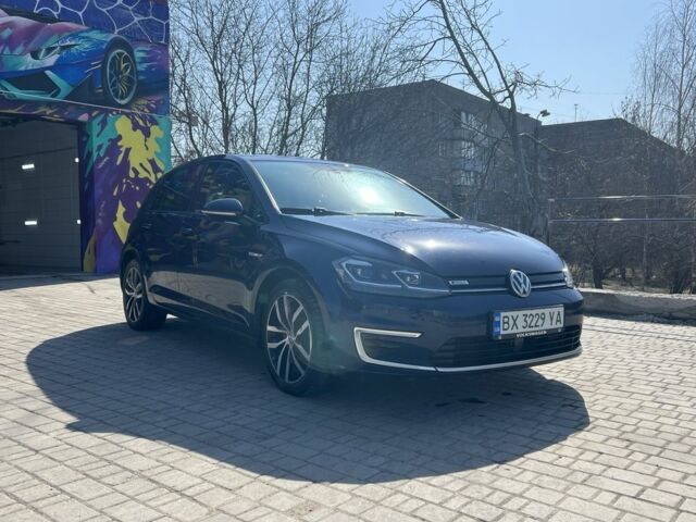 Синий Фольксваген Гольф, объемом двигателя 0 л и пробегом 147 тыс. км за 12700 $, фото 1 на Automoto.ua