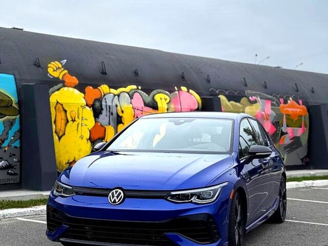 Синий Фольксваген Гольф, объемом двигателя 2 л и пробегом 28 тыс. км за 49500 $, фото 1 на Automoto.ua