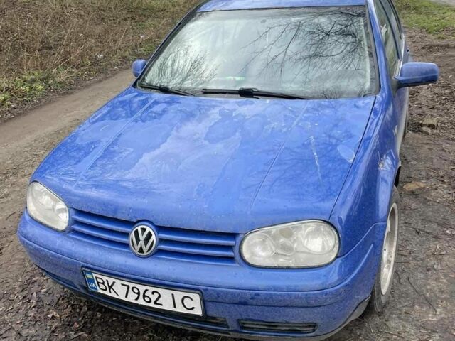 Синий Фольксваген Гольф, объемом двигателя 1.8 л и пробегом 250 тыс. км за 2100 $, фото 1 на Automoto.ua
