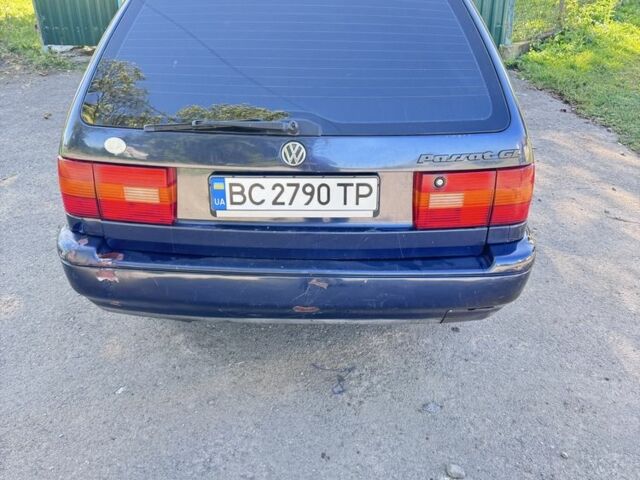 Синий Фольксваген Гольф, объемом двигателя 1.8 л и пробегом 380 тыс. км за 1400 $, фото 1 на Automoto.ua