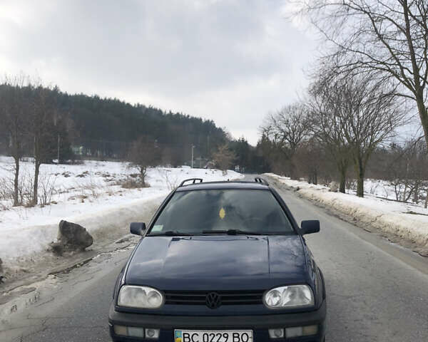 Синий Фольксваген Гольф, объемом двигателя 0 л и пробегом 325 тыс. км за 1999 $, фото 1 на Automoto.ua