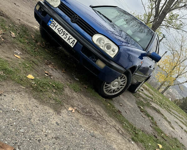 Синий Фольксваген Гольф, объемом двигателя 1.9 л и пробегом 200 тыс. км за 2600 $, фото 1 на Automoto.ua