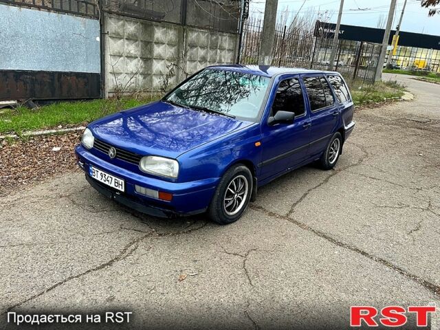 Синій Фольксваген Гольф, об'ємом двигуна 1.9 л та пробігом 200 тис. км за 1900 $, фото 1 на Automoto.ua