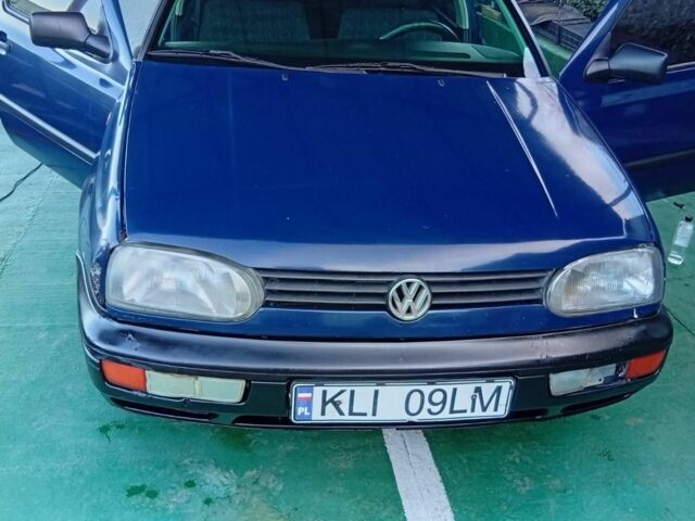 Синий Фольксваген Гольф, объемом двигателя 2 л и пробегом 270 тыс. км за 1700 $, фото 1 на Automoto.ua