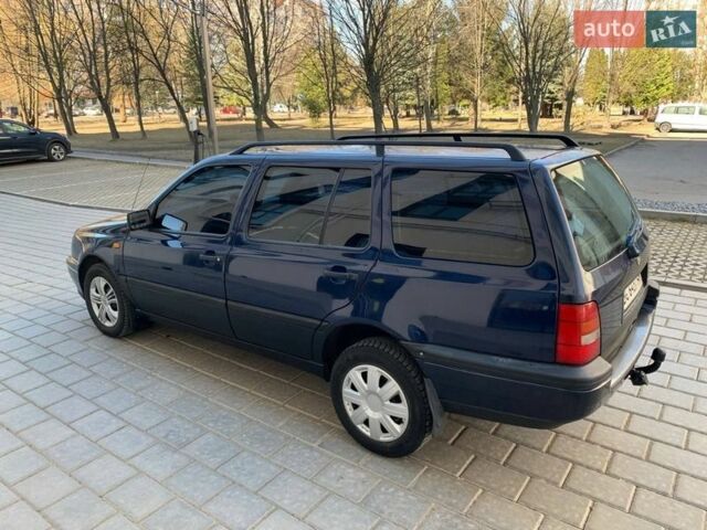 Синий Фольксваген Гольф, объемом двигателя 1.8 л и пробегом 200 тыс. км за 1450 $, фото 1 на Automoto.ua