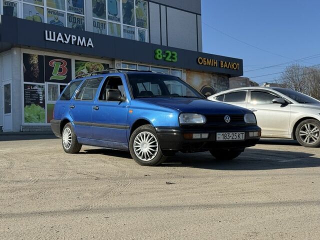 Синий Фольксваген Гольф, объемом двигателя 1.9 л и пробегом 298 тыс. км за 2600 $, фото 1 на Automoto.ua