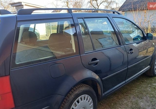 Синій Фольксваген Гольф, об'ємом двигуна 1.4 л та пробігом 245 тис. км за 2800 $, фото 1 на Automoto.ua