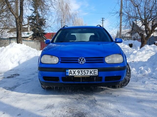 Синий Фольксваген Гольф, объемом двигателя 1.6 л и пробегом 250 тыс. км за 3500 $, фото 1 на Automoto.ua