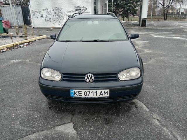 Синий Фольксваген Гольф, объемом двигателя 1.9 л и пробегом 450 тыс. км за 4000 $, фото 1 на Automoto.ua