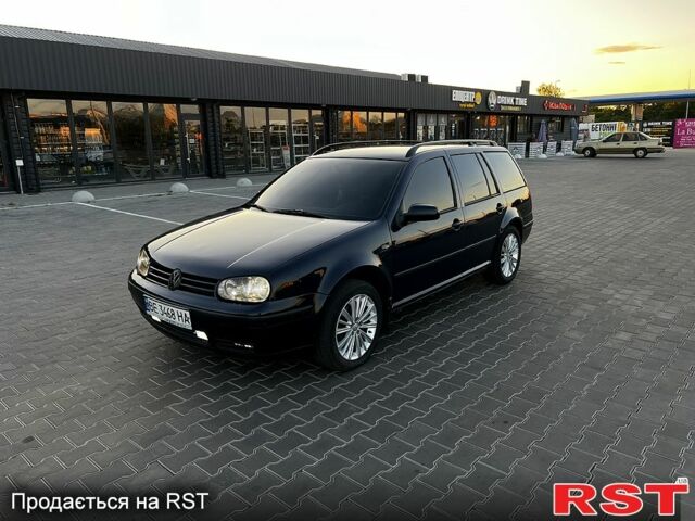 Синий Фольксваген Гольф, объемом двигателя 1.9 л и пробегом 214 тыс. км за 3500 $, фото 1 на Automoto.ua