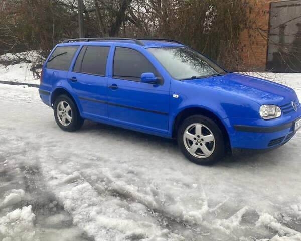 Синий Фольксваген Гольф, объемом двигателя 1.6 л и пробегом 348 тыс. км за 3000 $, фото 1 на Automoto.ua
