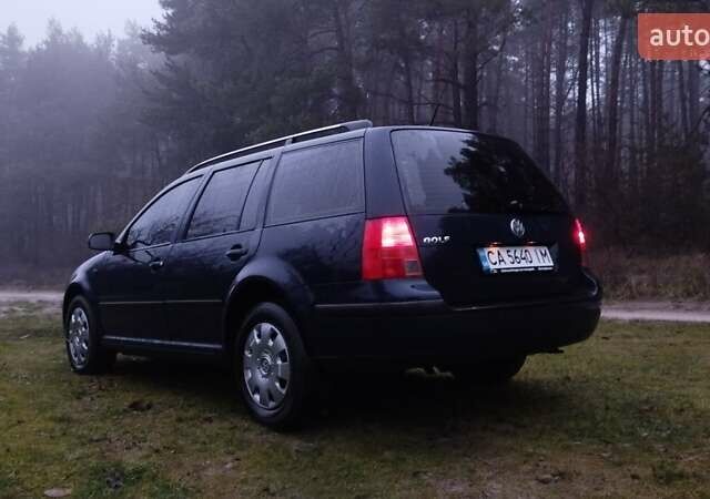 Синій Фольксваген Гольф, об'ємом двигуна 1.39 л та пробігом 230 тис. км за 4150 $, фото 1 на Automoto.ua