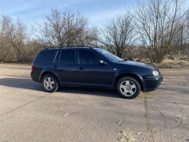 Синий Фольксваген Гольф, объемом двигателя 1.9 л и пробегом 300 тыс. км за 3500 $, фото 1 на Automoto.ua