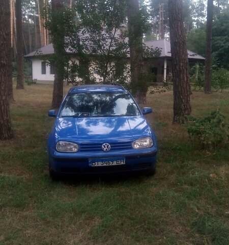 Синий Фольксваген Гольф, объемом двигателя 2 л и пробегом 370 тыс. км за 3700 $, фото 1 на Automoto.ua