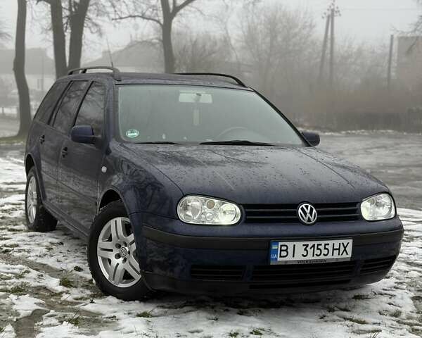 Синий Фольксваген Гольф, объемом двигателя 1.6 л и пробегом 218 тыс. км за 4200 $, фото 1 на Automoto.ua