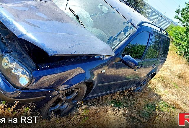 Синій Фольксваген Гольф, об'ємом двигуна 1.4 л та пробігом 280 тис. км за 1200 $, фото 1 на Automoto.ua