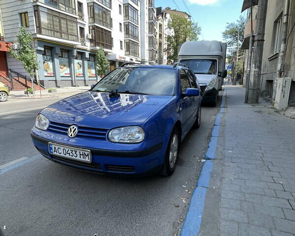 Синій Фольксваген Гольф, об'ємом двигуна 1.39 л та пробігом 245 тис. км за 4500 $, фото 1 на Automoto.ua