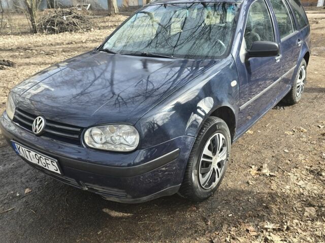 Синий Фольксваген Гольф, объемом двигателя 1.9 л и пробегом 450 тыс. км за 2200 $, фото 1 на Automoto.ua