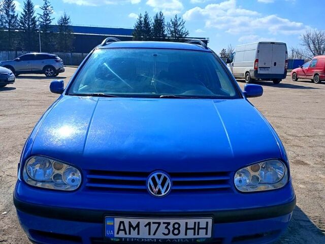 Синий Фольксваген Гольф, объемом двигателя 1.9 л и пробегом 350 тыс. км за 3000 $, фото 1 на Automoto.ua