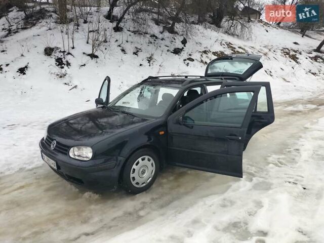 Синій Фольксваген Гольф, об'ємом двигуна 1.6 л та пробігом 220 тис. км за 3599 $, фото 1 на Automoto.ua