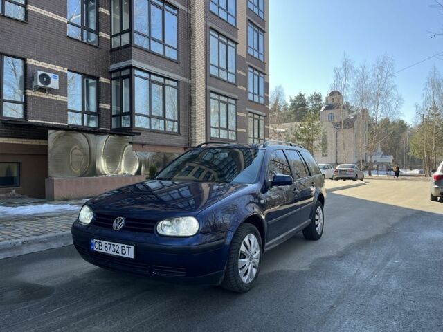 Синий Фольксваген Гольф, объемом двигателя 2 л и пробегом 250 тыс. км за 4200 $, фото 1 на Automoto.ua